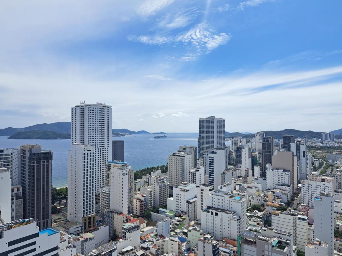 S Lux Apartment Virgo Nha Trang Exteriör bild
