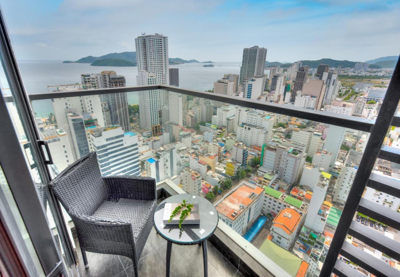 S Lux Apartment Virgo Nha Trang Exteriör bild