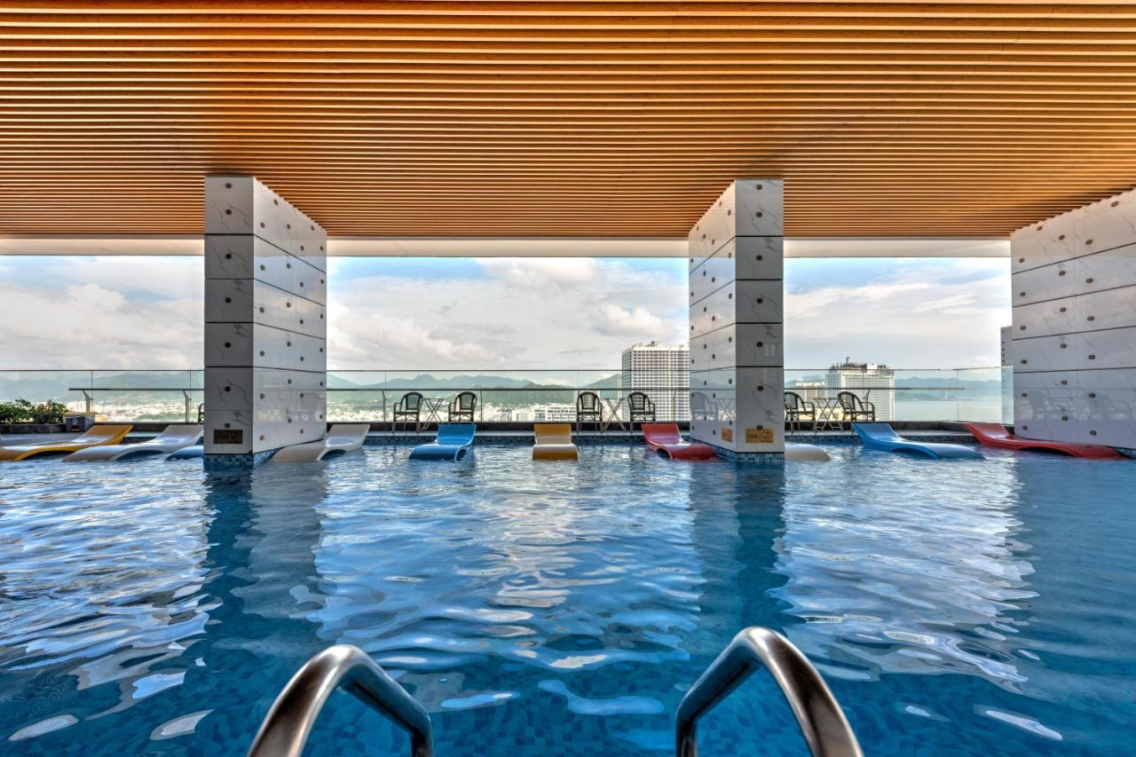 S Lux Apartment Virgo Nha Trang Exteriör bild